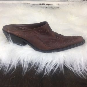 MIA MULES IN DARK BROWN LEATHER, EAGLE DESIGN-sz6